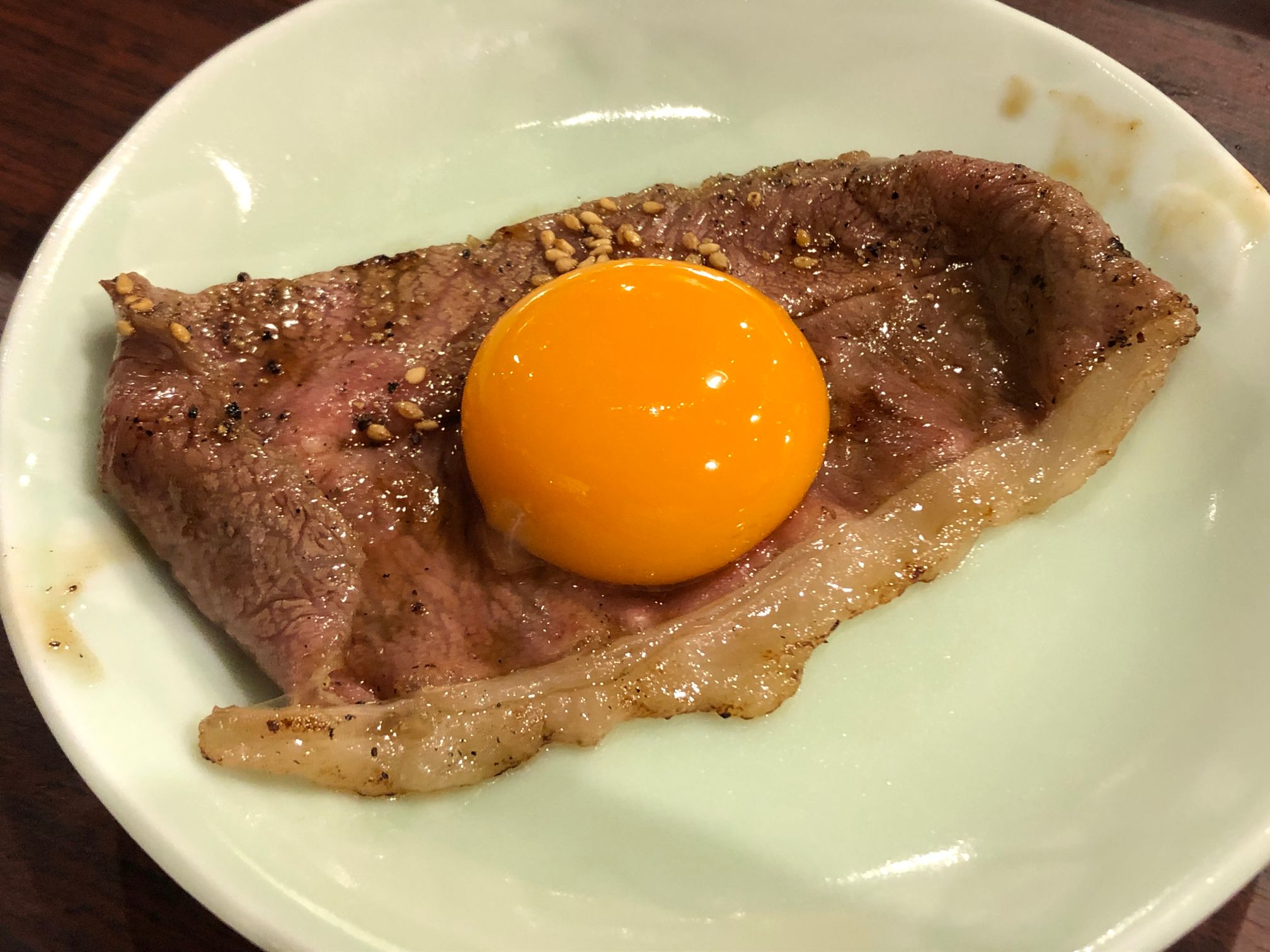 新感覚の出汁焼肉！神田の老舗焼肉店「えびす本塵」で肉とダシのマリアージュを楽しんできたお話